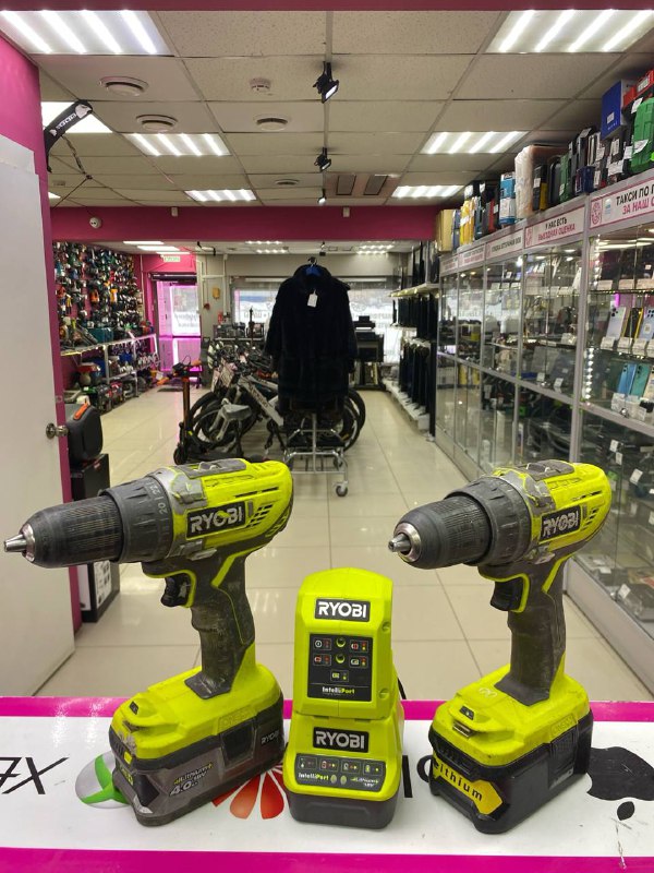 Набор Шуруповертов RYOBI 2 Шурика 2 акб по 4 ампера и зарядное