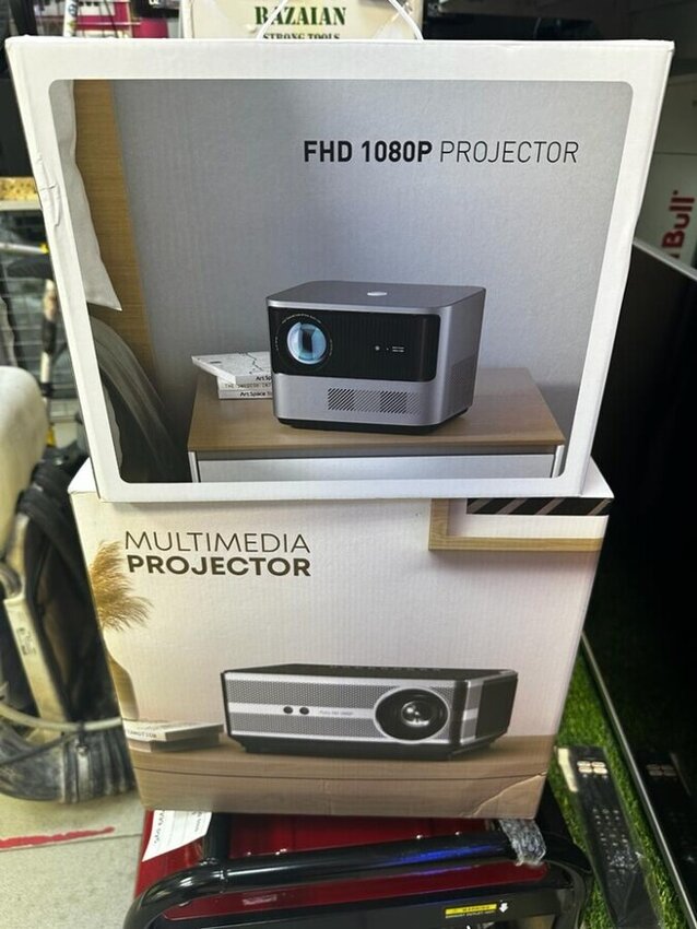 Проектор Multimedia Projector