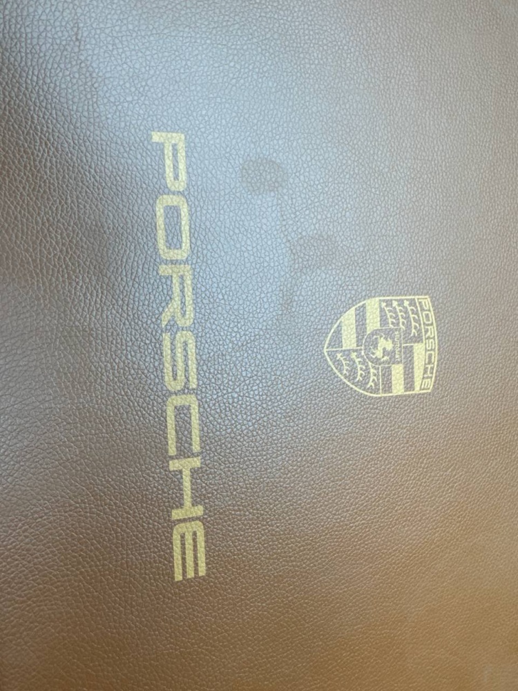 Винилновый проигрыватель Porsche