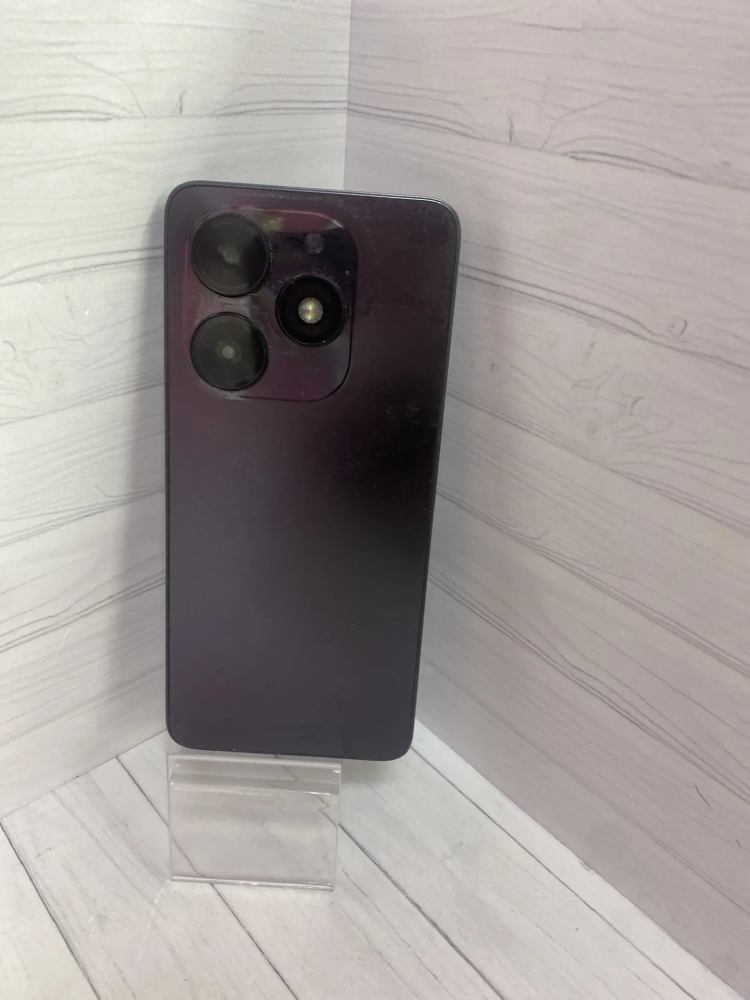 Мобильный телефон Tecno  Spark Go 2024, 4/64 ГБ,